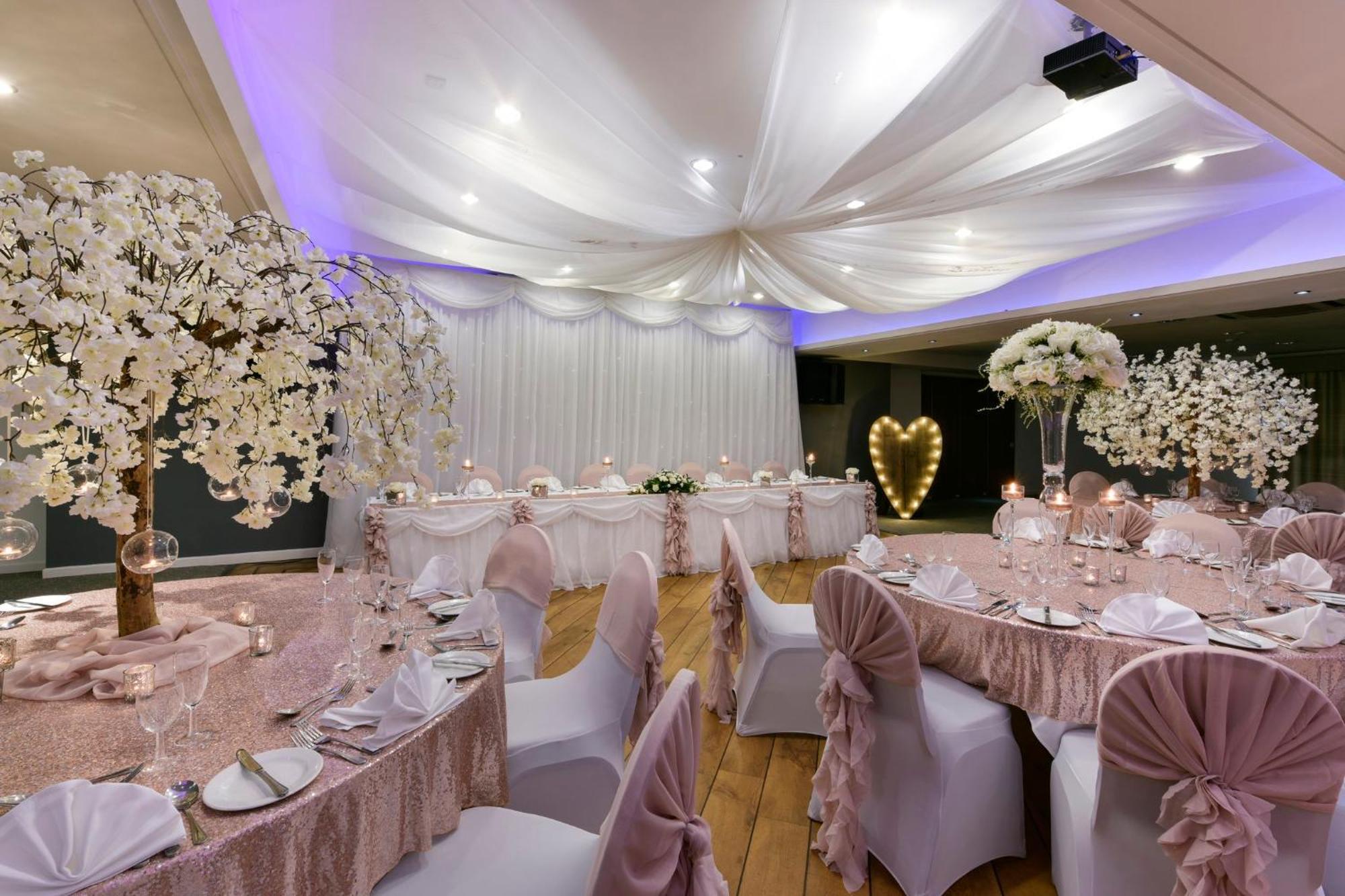 - Manchester - Oldham By Ihg 3*
